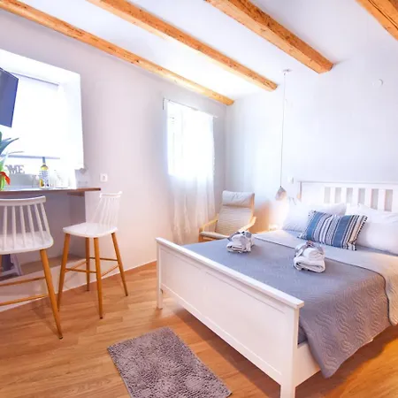 Appartement Mouragia Seaside *